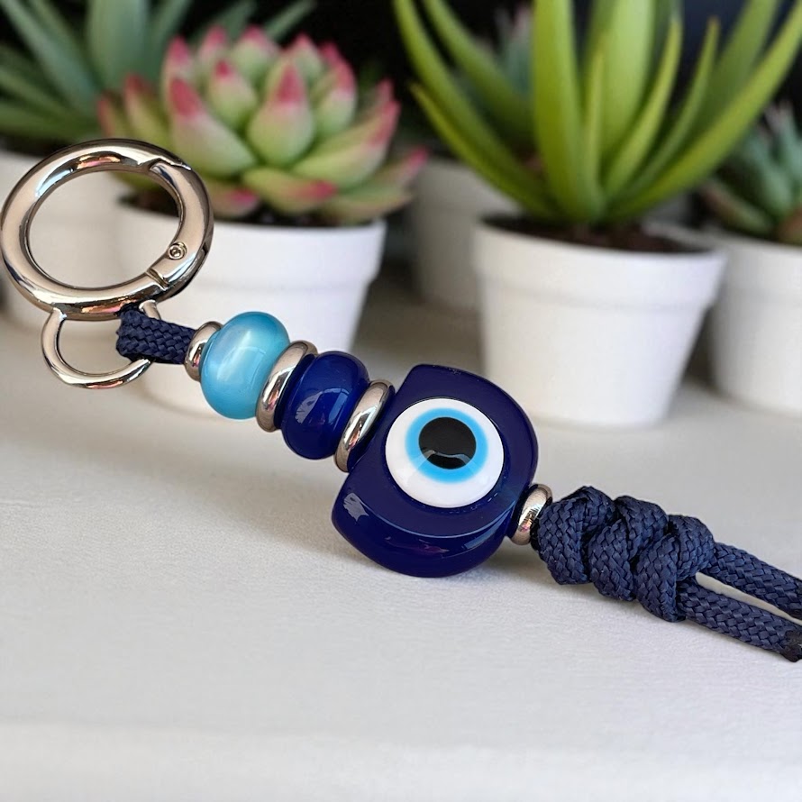 Blue Evil Eye Bag Charm – Elegance & Protection