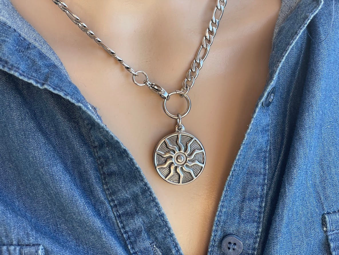 Collier Soleil Chaîne Figaro en Acier Inoxydable