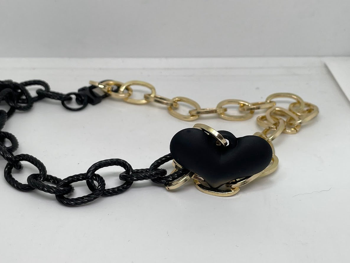 Collier Coeur Chaine Aluminium dorée et Noir