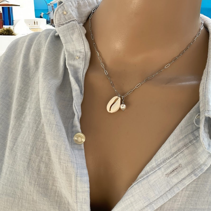 Collier coquillage Cauris & perle Swarovski