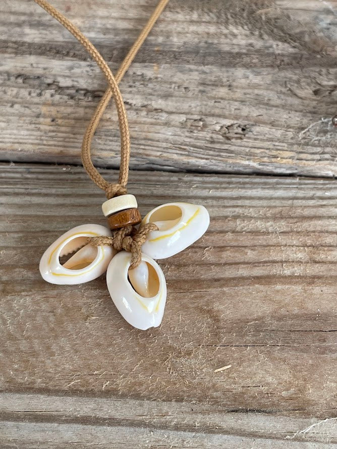 Cowrie FLower Shell Necklace - Beach Shell Necklace