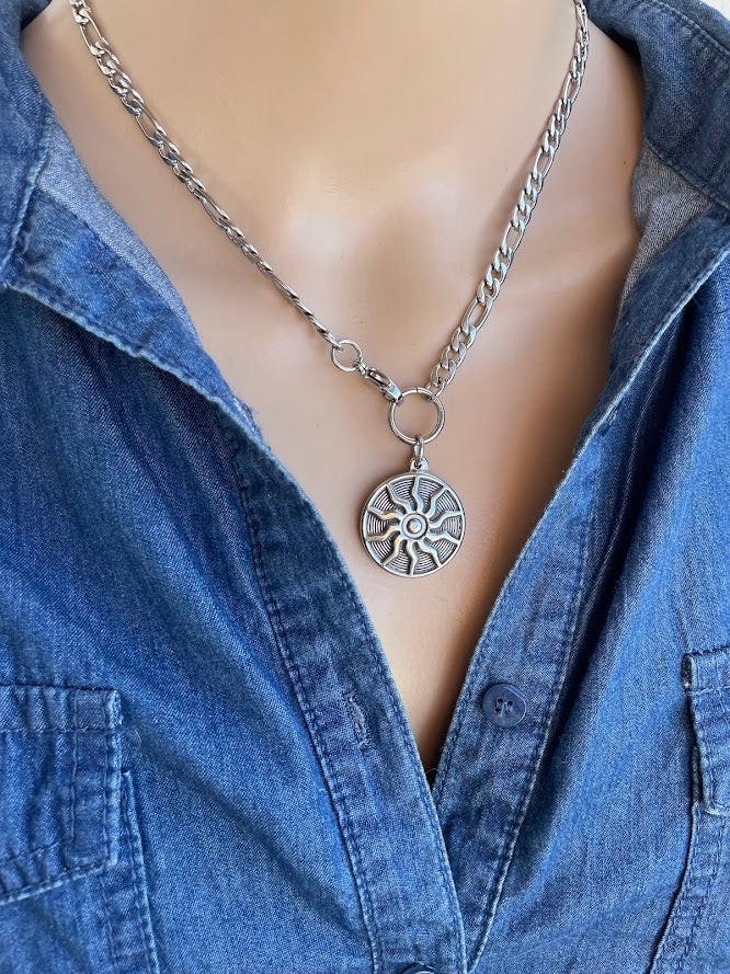 Collier Soleil Chaîne Figaro en Acier Inoxydable