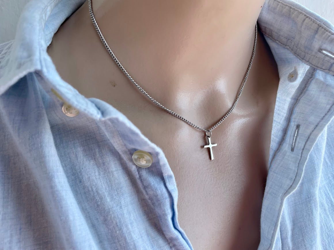 Collier Croix Minimaliste en Acier Inoxydable