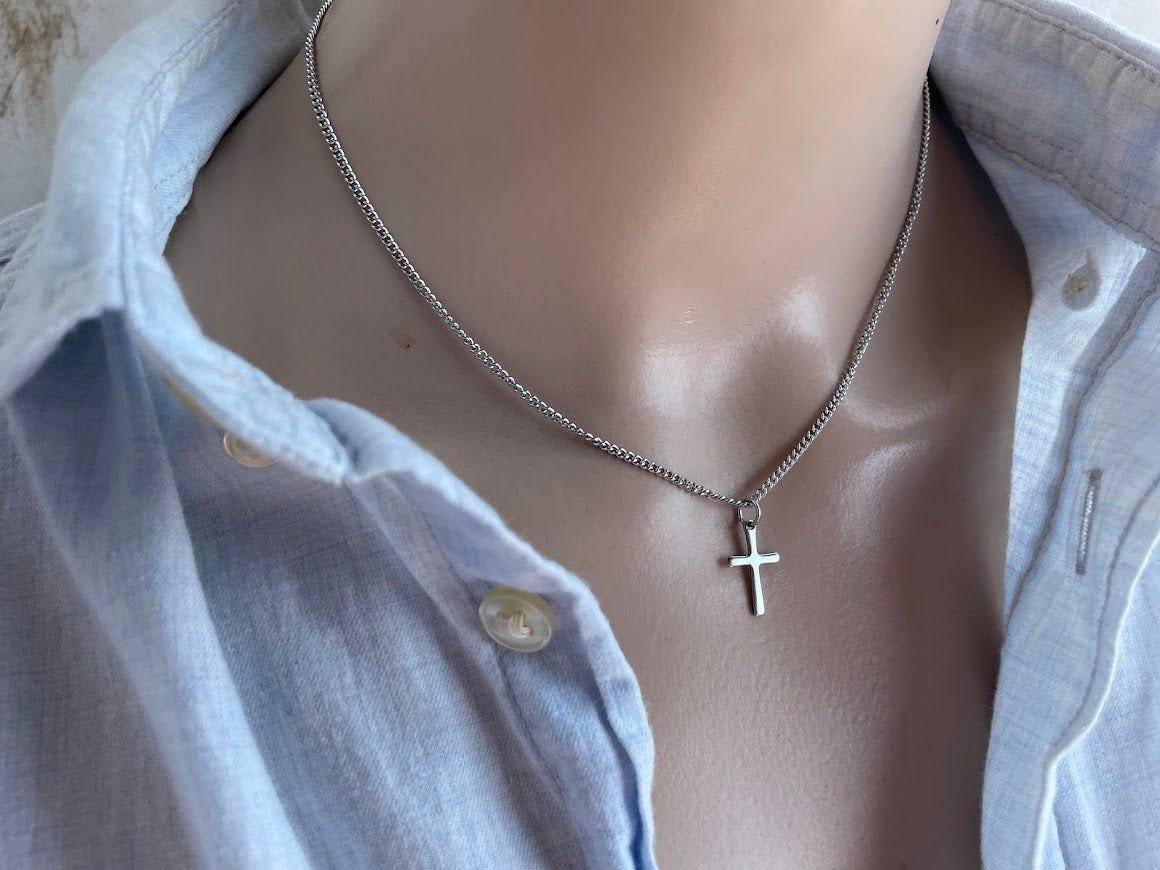 Collier Croix Minimaliste en Acier Inoxydable