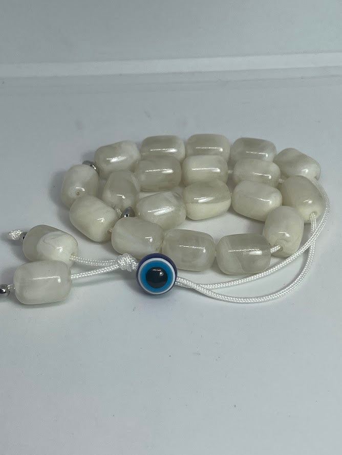 Komboloi blanc Grec