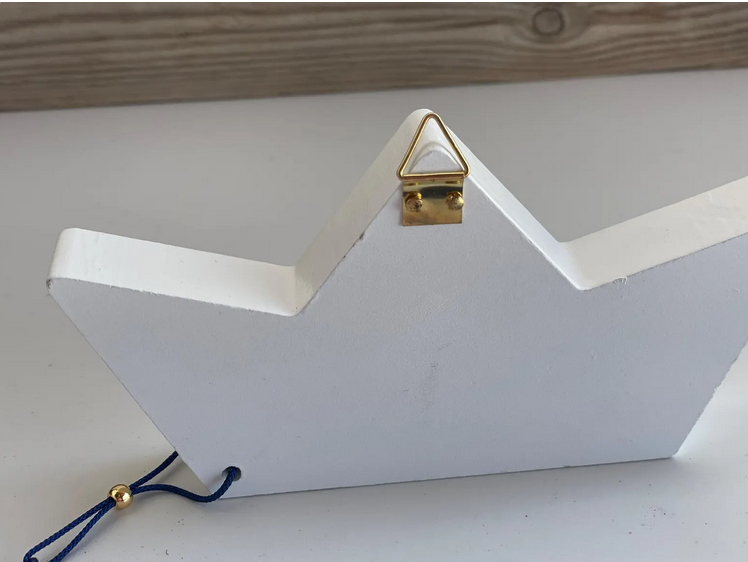 Bateau en Bois avec Oeil Bleu – Suspension Murale ou Décoration de Table