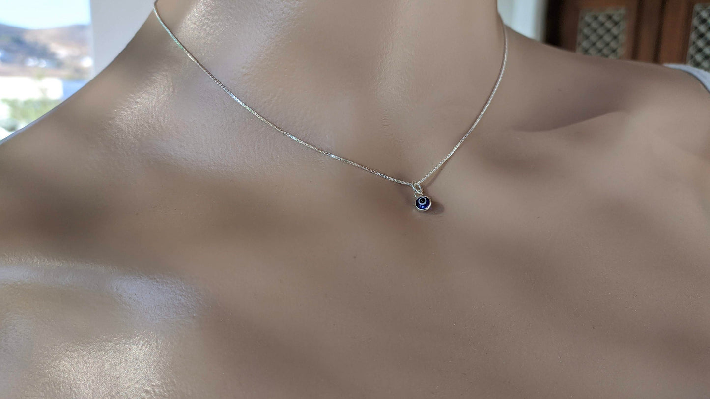Collier Minimaliste Oeil Bleu en Argent