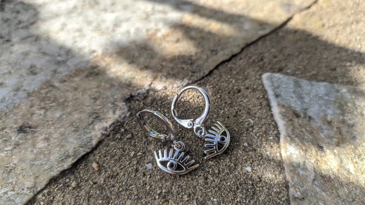 Boucles d’Oreilles Oeil Bleu en Laiton - En doré ou argenté