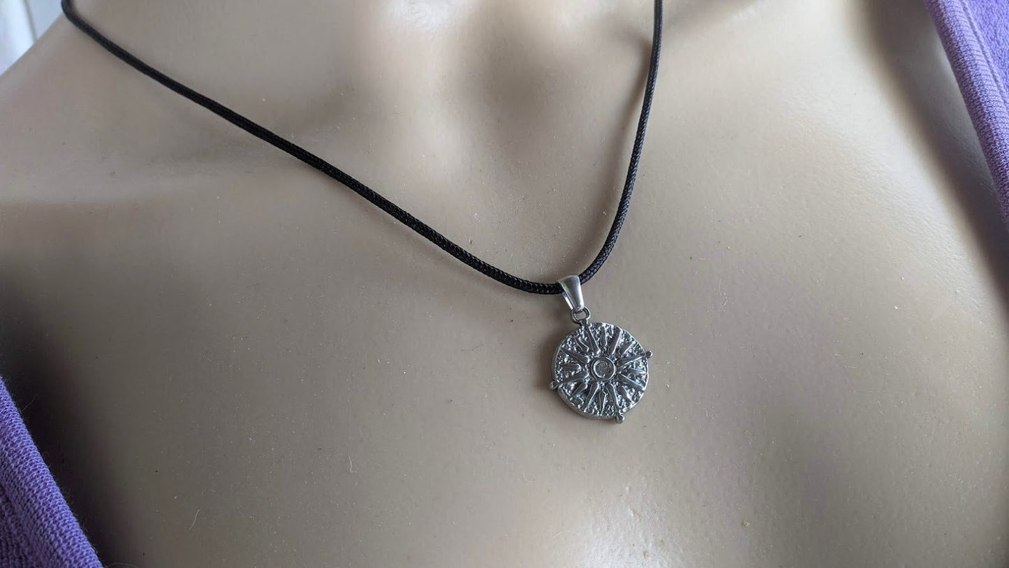Collier Soleil Vergina en Acier Inoxydable