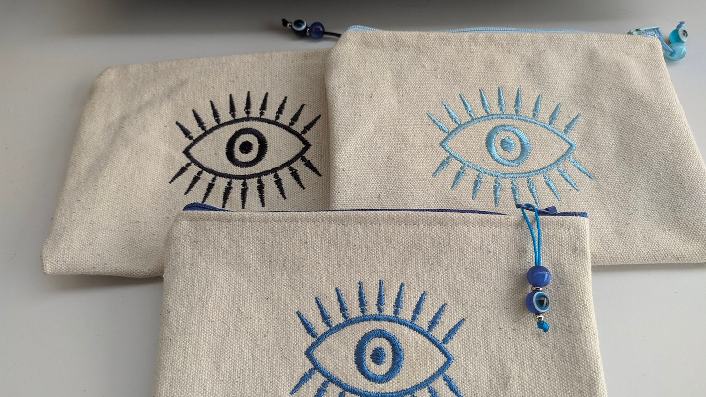 Pochette brodée Oeil Bleu en Toile Canvas