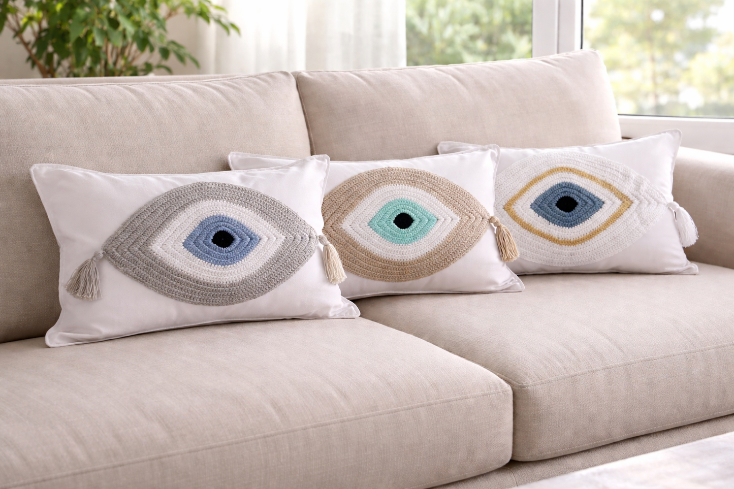 Housse de Coussin Oeil Bleu Dans 3 Coloris