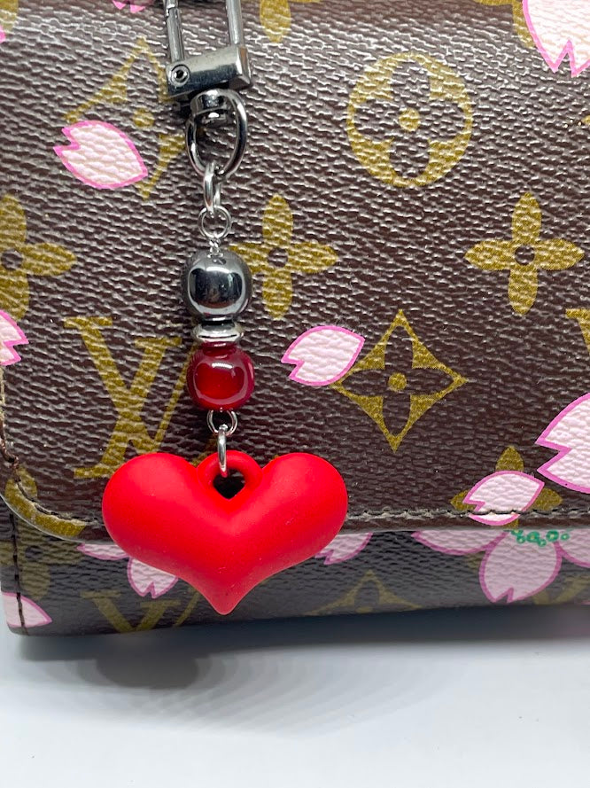 Bijou de Sac Coeur Rouge Perle Hematite Noire - Décoration sac