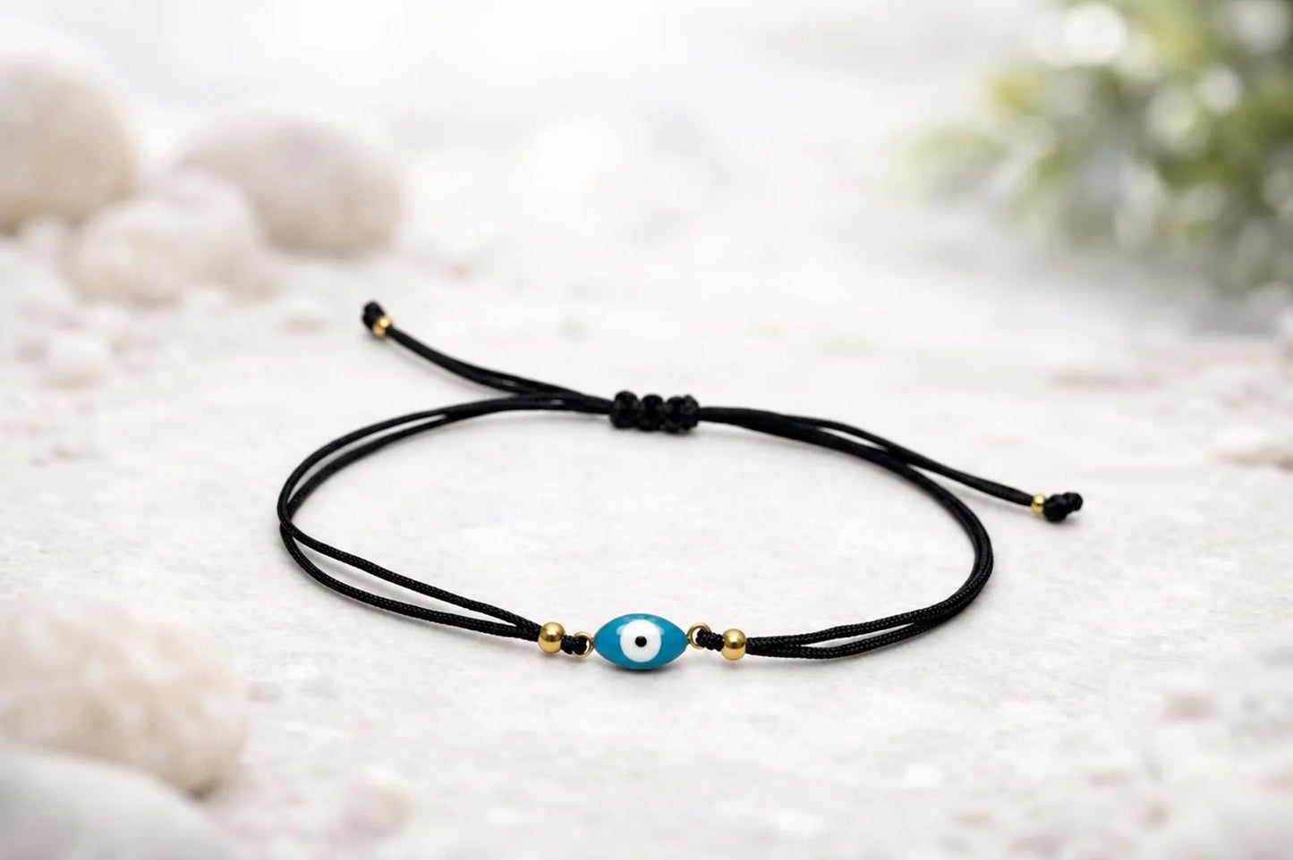 Bracelet Oeil Protecteur Ajustable – Bracelet Porte-Bonheur Œil Grec – Acier Doré Émaillé – Fil Noir – Unisexe