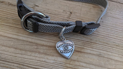 Pendentif Oeil pour Chien en Acier