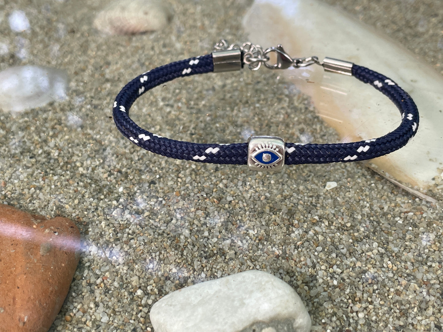 Bracelet œil bleu en paracorde, symbole de protection et d’élégance