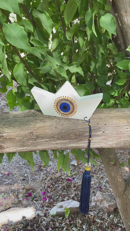 Bateau en Bois avec Oeil Bleu – Suspension Murale ou Décoration de Table 