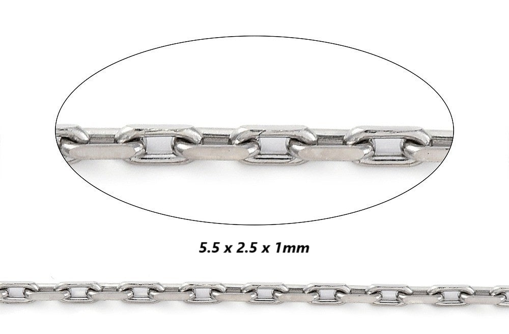 Silver chain with dimensions labeled on a white background