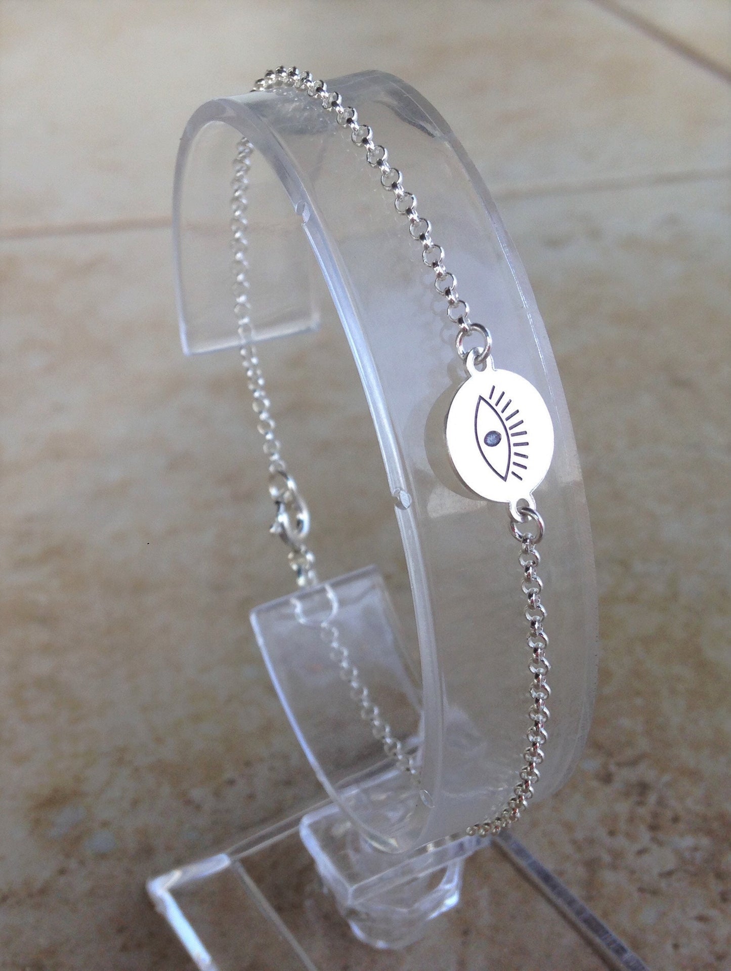 Evil eye  disc bracelet in sterling silver, trendy jewelry for her